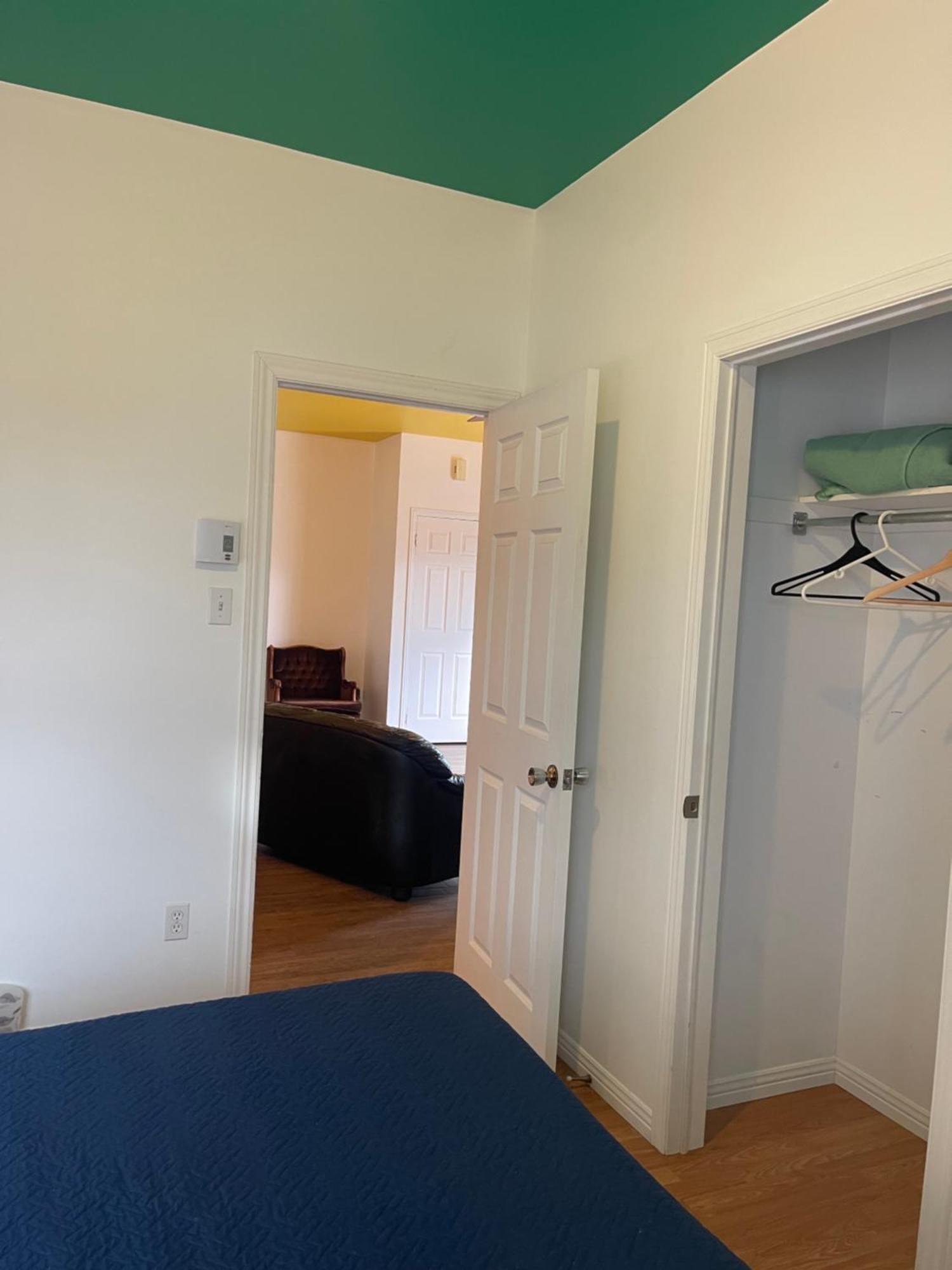 Asbestos Auberge Du Wagon מראה חיצוני תמונה